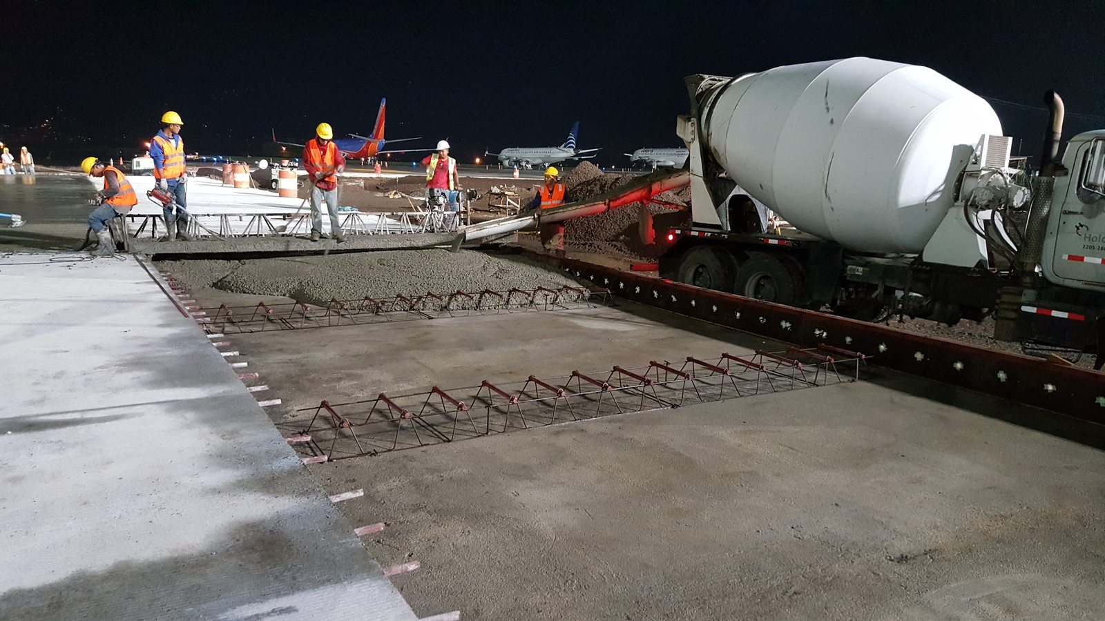 Colocación de concreto en proyecto aeroportuario Costa Rica — Concre