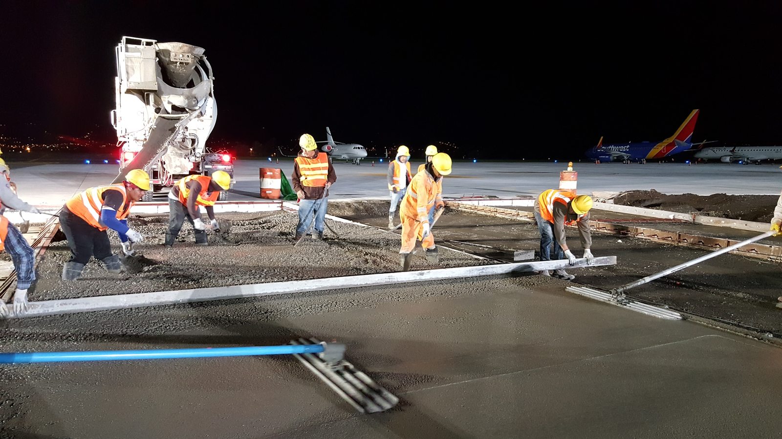Pavimento de concreto en aeropuerto — proyectos de gran escala Costa Rica