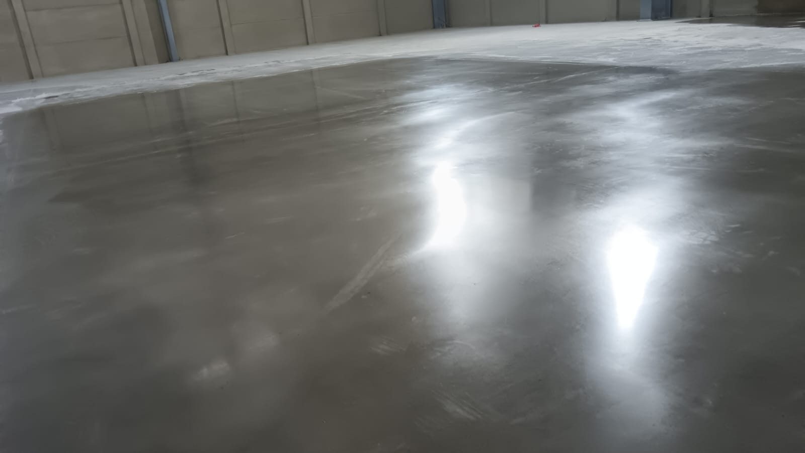 Protección y mantenimiento de pisos de concreto — densificado y sellado
